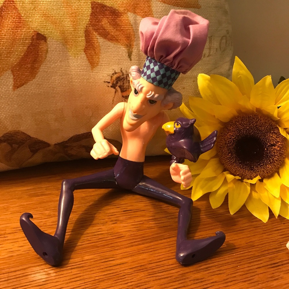 Vintage 1980s‎ Strawberry Shortcake Purple Pie Man Doll with Berry Bird